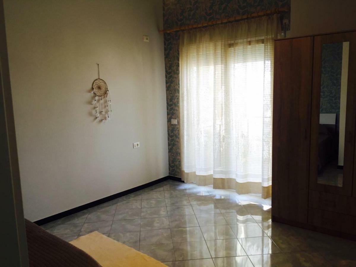 Melody Apartment Vlorë Exterior foto